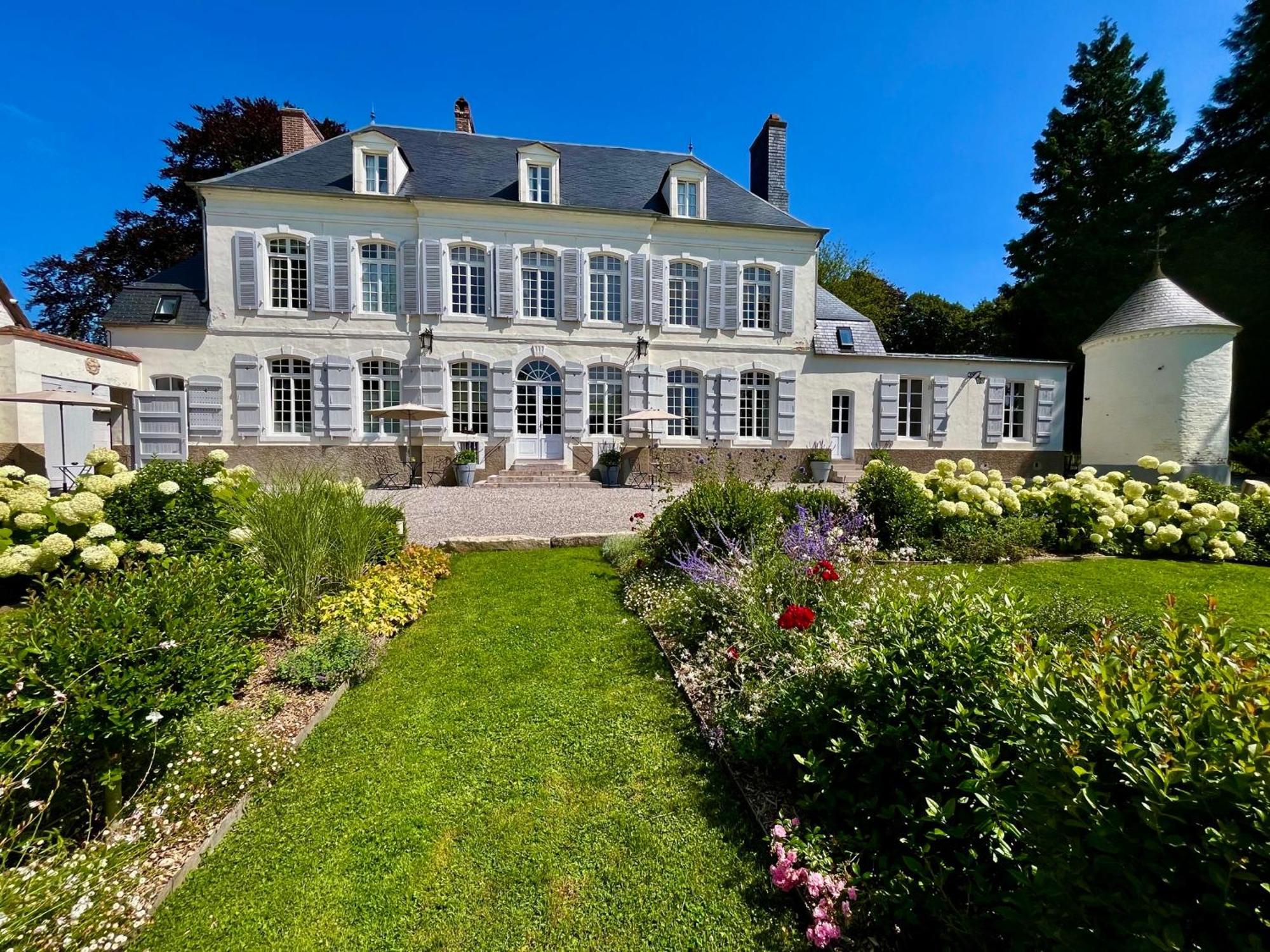 Domaine De La Course Bed and Breakfast Doudeauville Exteriör bild
